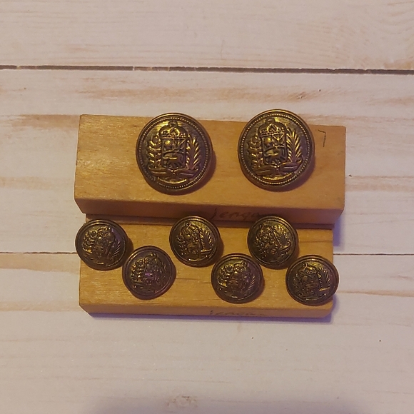 Vintage Brass Button Set - Picture 1 of 4